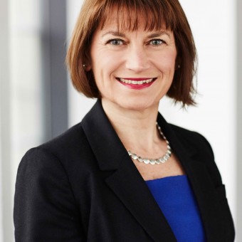 Tracey-Groves-2